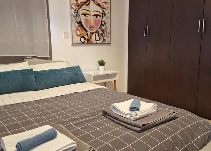 Blue Pearl With Pool In Kato * Paphos