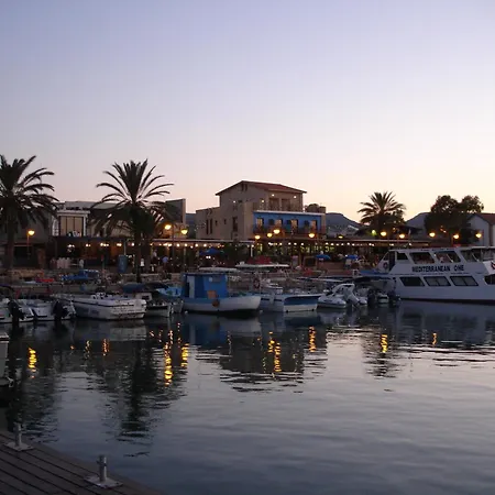 Apartament Blue Pearl With Pool In Kato Pafos