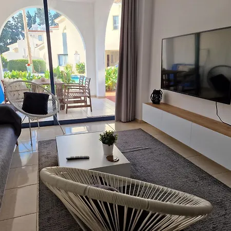 Blue Pearl With Pool In Kato Apartament Pafos