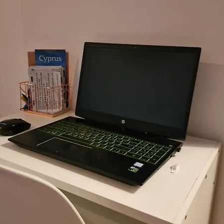 Blue Pearl With Pool In Kato Pafos